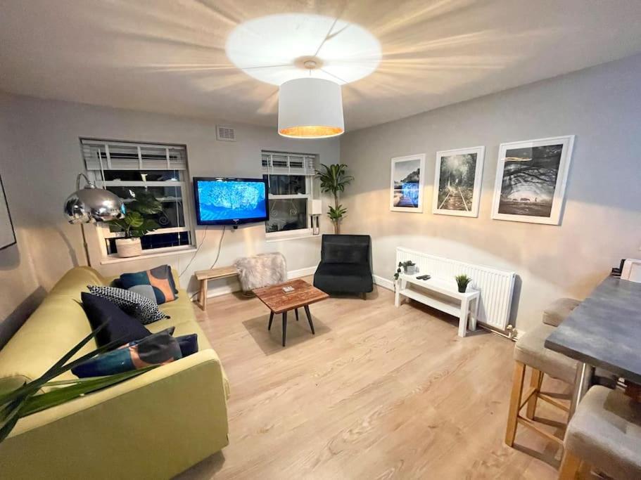 *New* Beautiful 2 Bedroom House In Central Location Londres Exterior foto